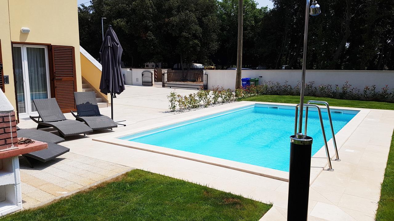 Villas Simag Banjole Exterior foto